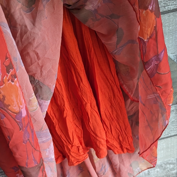 Silky Red Floral Dress - Picture 4 of 5